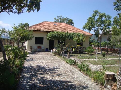 Asprovalta House | Pet and Child Friendly Getaway at Asprovalta Istos House