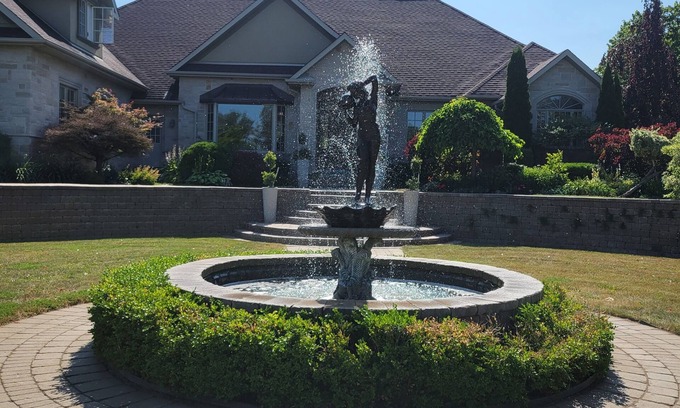Durham Region House | Modern Décor & Premier Amenities: Guest Rated 9/10