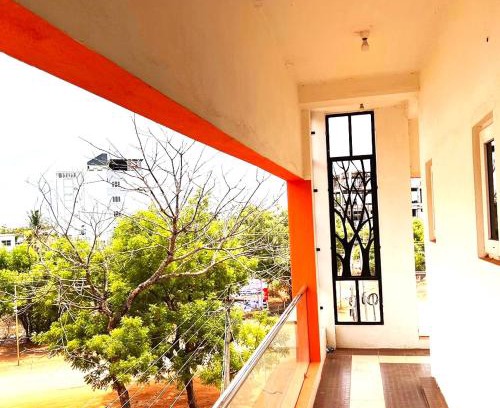 Tiruchirappalli Hotel | Budget-Friendly Stay at ASSHAPPYSTAYINN Hotel with Breakfast