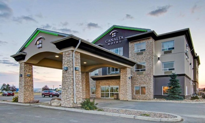 Assiniboia Hotel | Exceptional Stay at Assiniboia Canalta with Spa & Dining