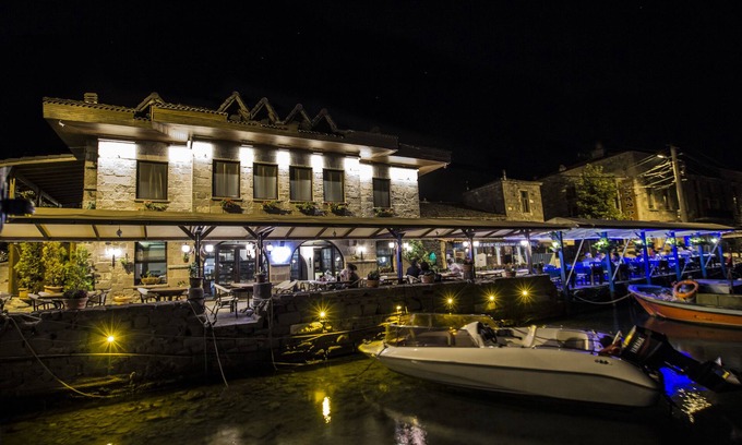 Ayvacik Hotel | Elegant Assos Behram Hotel - Adults Only with Ocean Views