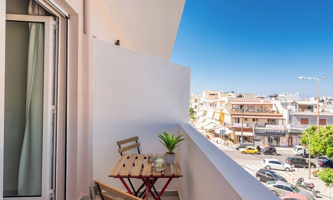 Nea Alikarnassos Hotel | Comfortable Asterion Studios with Breakfast Near Airport