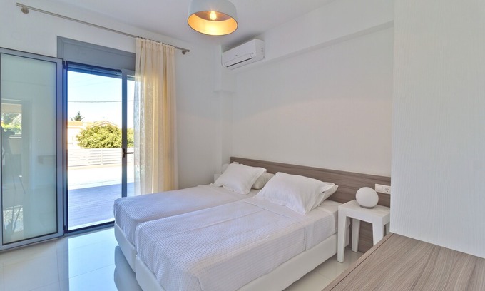 Vlichada Villa | Elegant Asterios Villa with Private Pool near the Beach