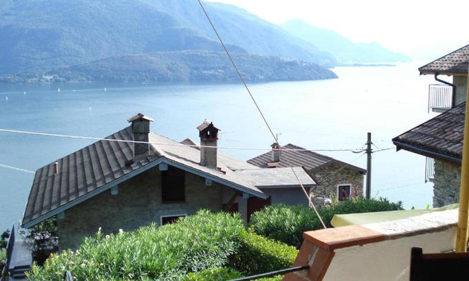 San Carlo Apartment | Discover Asti: Pet-Friendly Hotel with Oceanfront Views