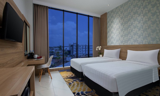 Tasikmalaya Hotel | Discover ASTON Inn Tasikmalaya: Rated 9/10 with Pool & Dining