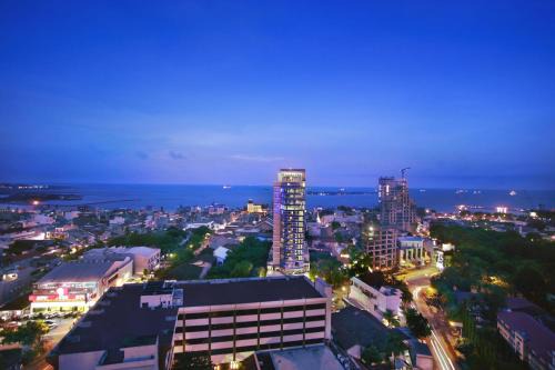 Makassar Hotel | Discover ASTON Makassar Hotel & Convention Center Today