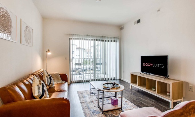 McNeil Apartment | Astonishing CozySuites on I-35 w pool&parking #10