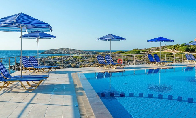 Stavros Apartment | Captivating Sunset & Ocean View with Pool and Kitchen