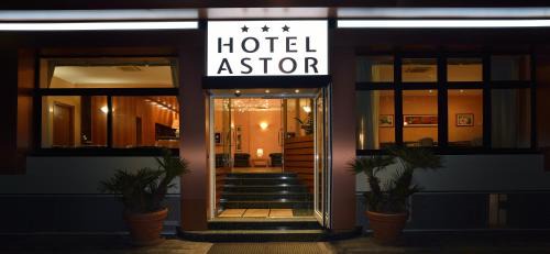 Bolognina Hotel | Astor Hotel: Guest Rated, Pet Friendly with Breakfast Options