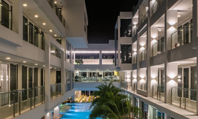 Boracay Island Hotel | Discover Astoria Current: 5-Star Haven with Pool & Dining