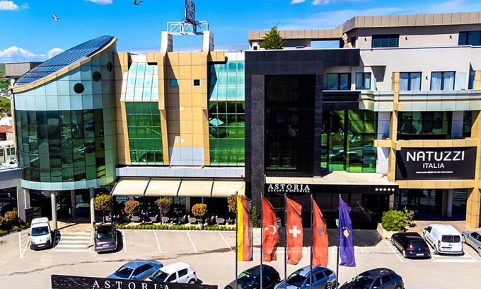 Donji Livoč Hotel | Indulge at Astoria Luxury & SPA: Oceanfront Bliss Awaits