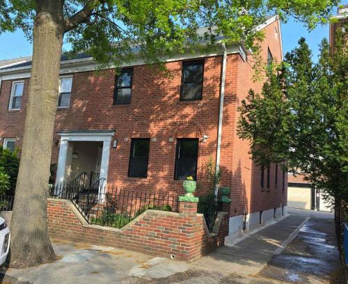 Ditmars Steinway House | Astoria, steps away from Manhattan