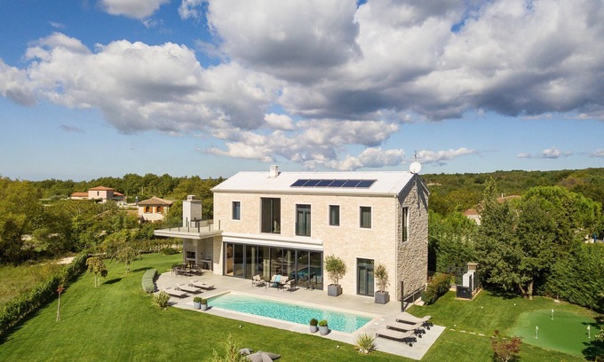 Sveti Lovrec Villa | Relaxing Istra Villa with Private Pool & Mini Golf Course