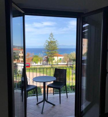Tropea Apartment | Inviting Oceanfront Apartment with Breathtaking Views