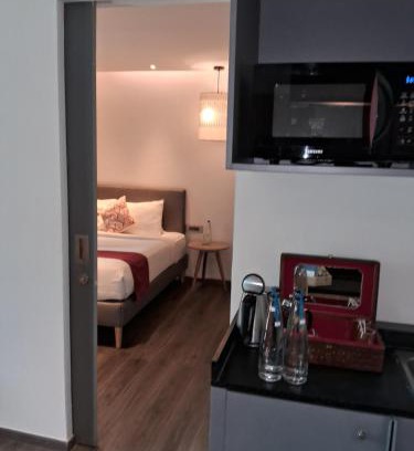 Varanasi Bed & Breakfast | Top-Rated Astra Rooms & Cafe: Pet Friendly with Dining