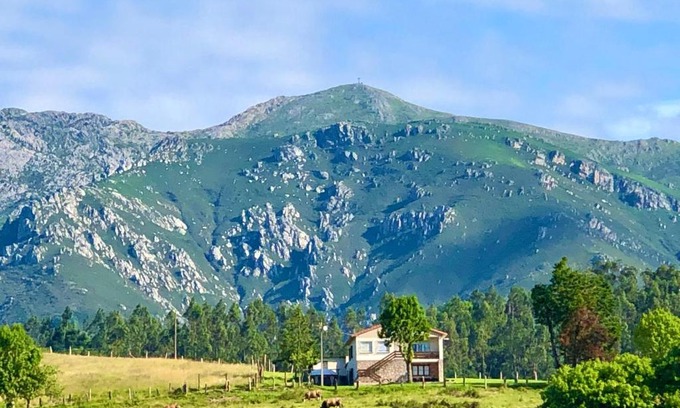 Parres House | Experience Asturias Estancias Naturales: Oceanfront Retreat