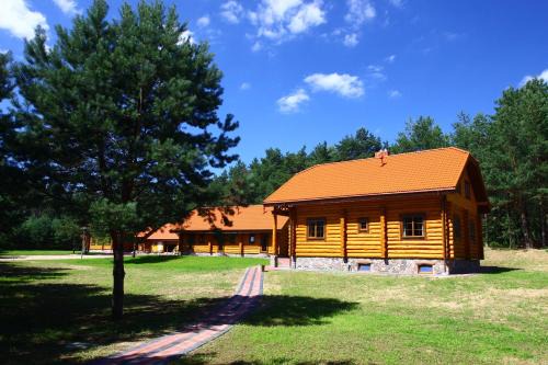 Dubingiai House | Asvejos Slenis: Top-Rated Beachfront Getaway with Hot Tub