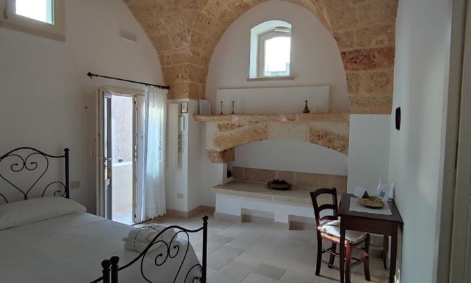 Gagliano del Capo Bed & Breakfast | Child-Friendly Asylum Amicorum Bed & Breakfast - 10/10 Rating