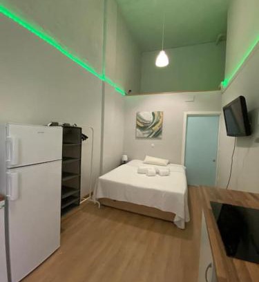 Guindalera Apartment | Convenient Metro Access Minutes from the City Center