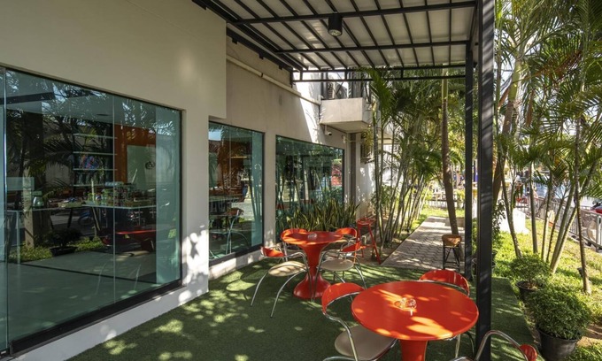 Aranyaprathet Hotel | Family-Friendly Retreat at Border with Breakfast Included