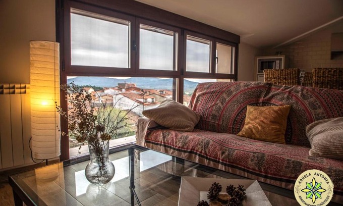 Torre de Don Miguel Apartment | Inviting Stay at la Abuela Antonia-El Gurugú - Family Friendly