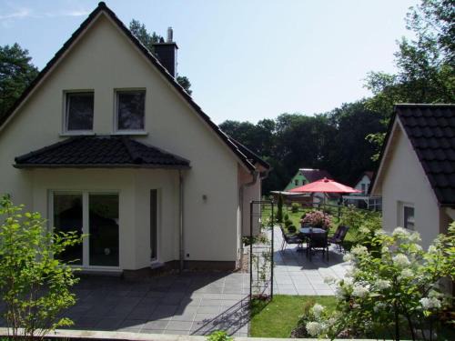 Muritz House | Comfortable Holiday Residence at Langhagensee for Families