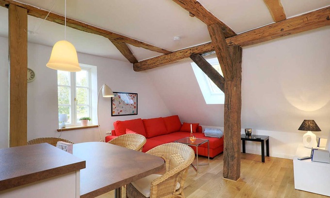 Bleckede Apartment | At Lüneburg-small apartment cozy under the roof - guesthouse Alte Schmiede in Bleckede