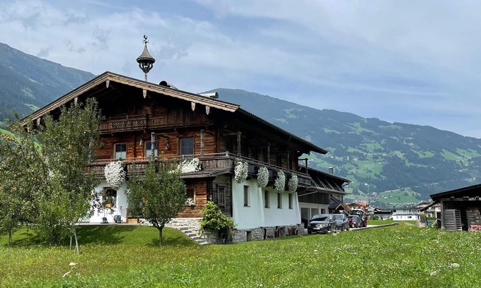 Ramsau im Zillertal Apartment | Idyllic Farmhouse Retreat Near Mayrhofen Ski Resort