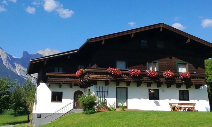 Almdorf Apartment | Exceptional Stay at Apartment Herzogbauer with Family-Friendly Amenities