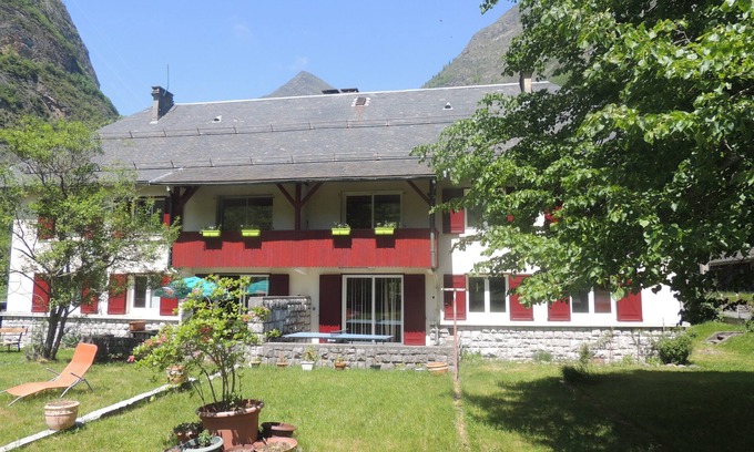 Gavarnie-Gedre Apartment | Mountain View Retreat at Circus Gavarnie, Ideal for Families