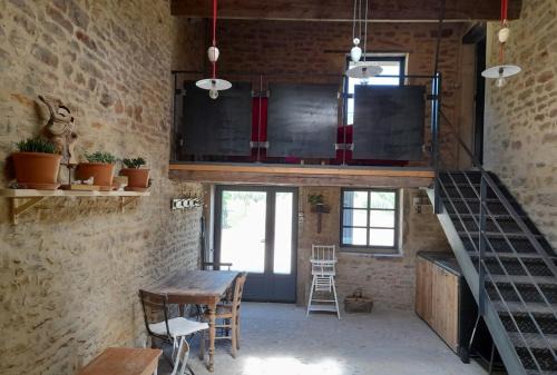 Maconnais Beaujolais Agglomeration House | Discover At The End Of The World - Bussires Burgundy