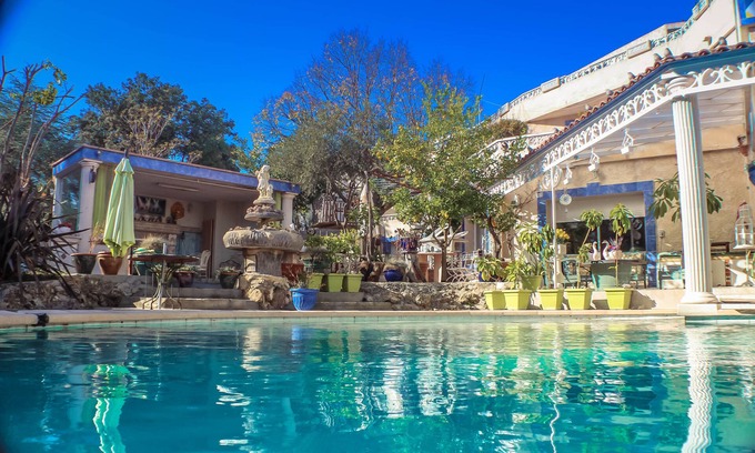 Aubagne Villa | Serene Getaway by the Garlaban Mountains with Ocean Views