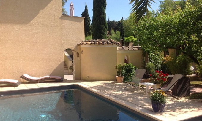 Jonquerettes Apartment | Relaxation Awaits: Ocean View Hotel with Spa & Pool Access