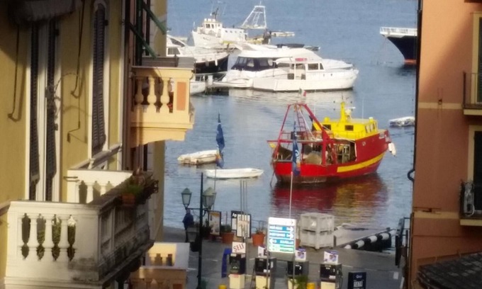 Santa Margherita Ligure Apartment | Seaside Escape at the Port of Santa Margherita with A/C