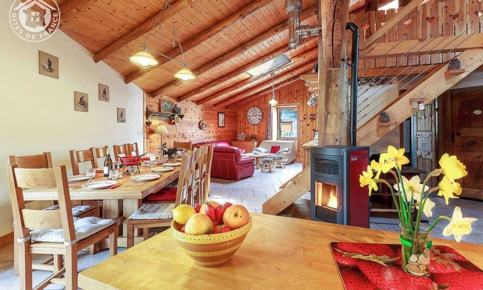 Saint-Andre House | Discover Comfort at The Robin Barn with Spa & Kitchen Access