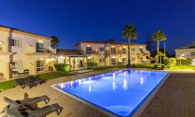 Lagos Apartment | Experience Atalaia Sol: Oceanfront Bliss with Spa & Pool