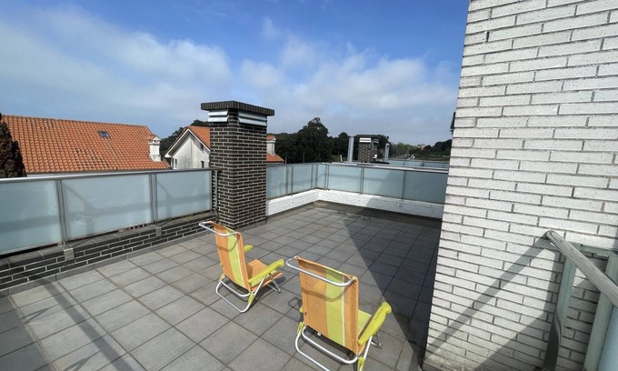 Miengo Apartment | Enchanting Atardecer en Miengo with Family-Friendly Amenities