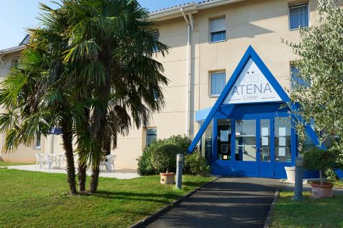 Creon Hotel | Explore Atena Bordeaux Sud Est Créon - Bike-Friendly Retreat