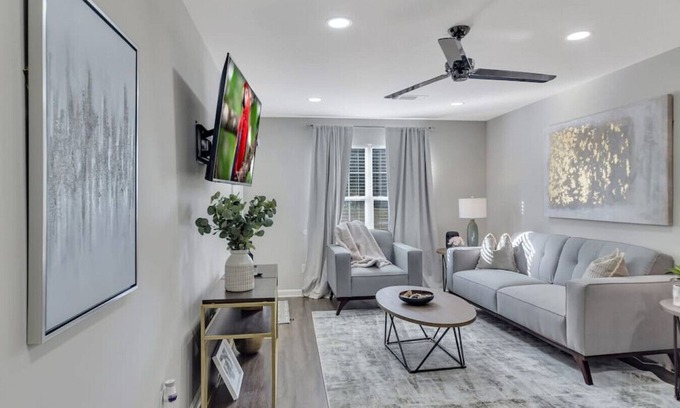Austell House | Pet Friendly 2BR Ranch in Austell - Rated 10/10 by Guests