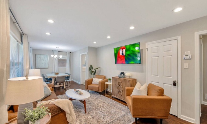 Belvedere Park House | Spacious 3-Bed Getaway in Pet-Friendly Pasadena