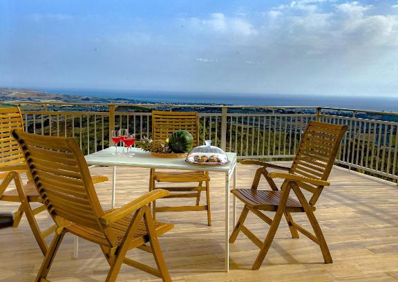 Agrigento Apartment | Stunning Athena Agrigento Apartments with Ocean Views