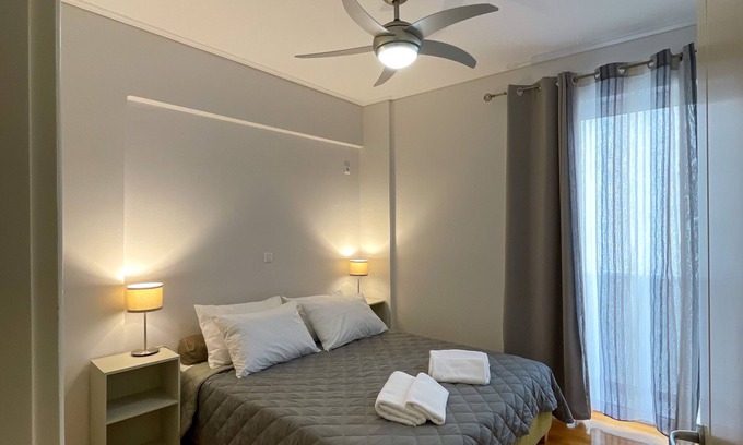 Ampelokipoi Apartment | Explore Athens: Cozy 2-Bedroom with Free Parking