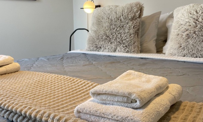 Moschato-Tavros Apartment | Chic Athens City Apartment with Pet-Friendly Amenities
