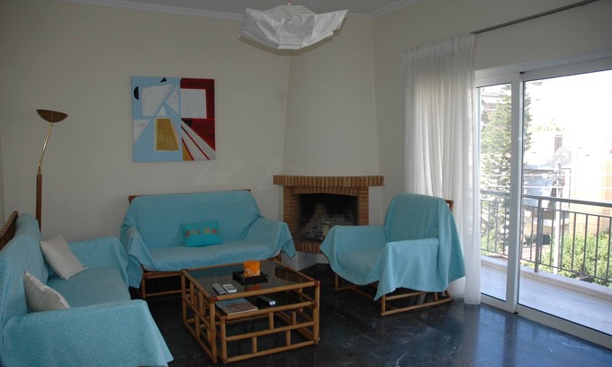 Nea Smirni Apartment | Cozy Athens Flat Steps from the Sea and City Center