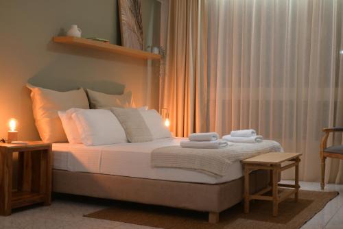 Omonia Apartment | Discover Athens Host - Harmony: 4-Star with Top Guest Ratings