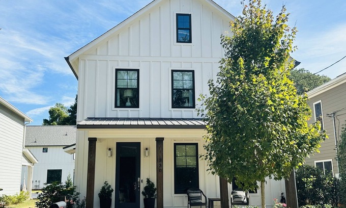 Athens House | Elegant 3-Bedroom Home Near Downtown Athens & UGA