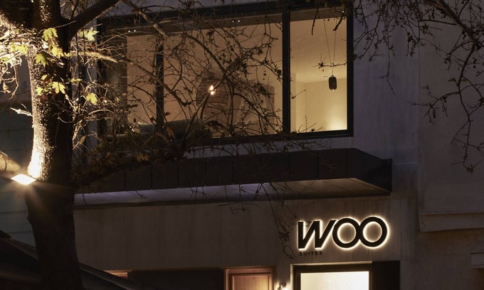 Plaka House | Discover Athens Woo Suites: Eco-Friendly 4-Star Retreat