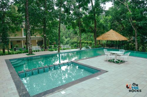 Irinjalakuda House | Athirapilly Ontherocks