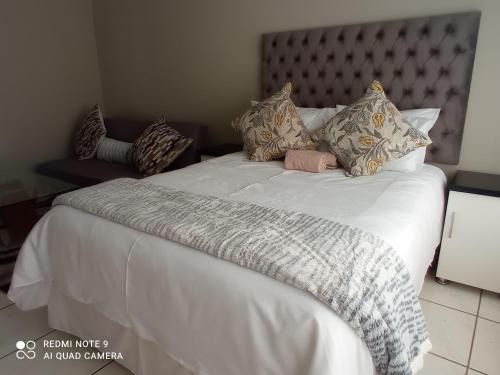 Westville House | Elevated Comfort at Atholl Heights Home with Pool Access