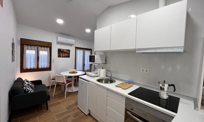 Labastida Apartment | Family-Friendly Atico El Lagar de Labastida Awaits You